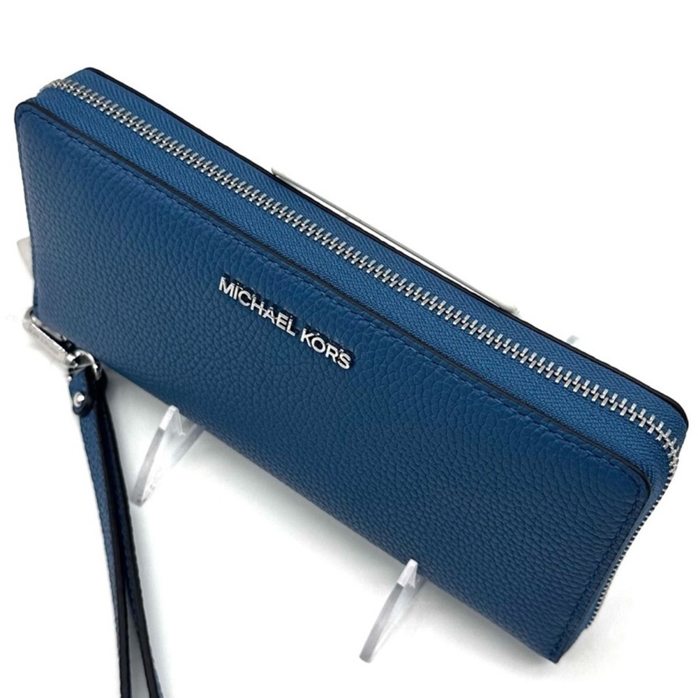 Michael Kors Large Continental Wallet Wristlet Teal (NWT) - Picture 6 of 9